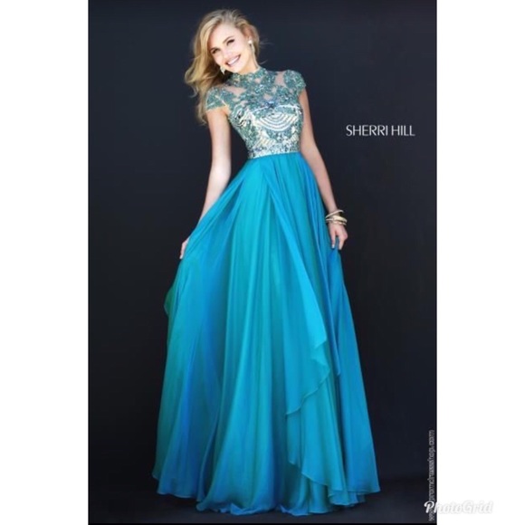 Formal Dress - Picture 2 of 3